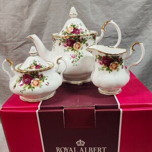 Royal Albert Old Country Roses 3pc Tea Set